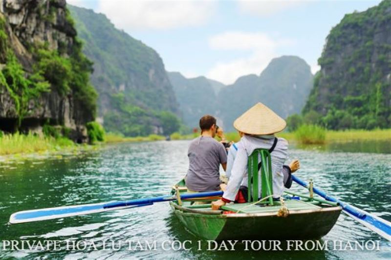 Private Ninh Binh Tours: Hoa Lu Tam Coc 1 Day Tour from Hanoi