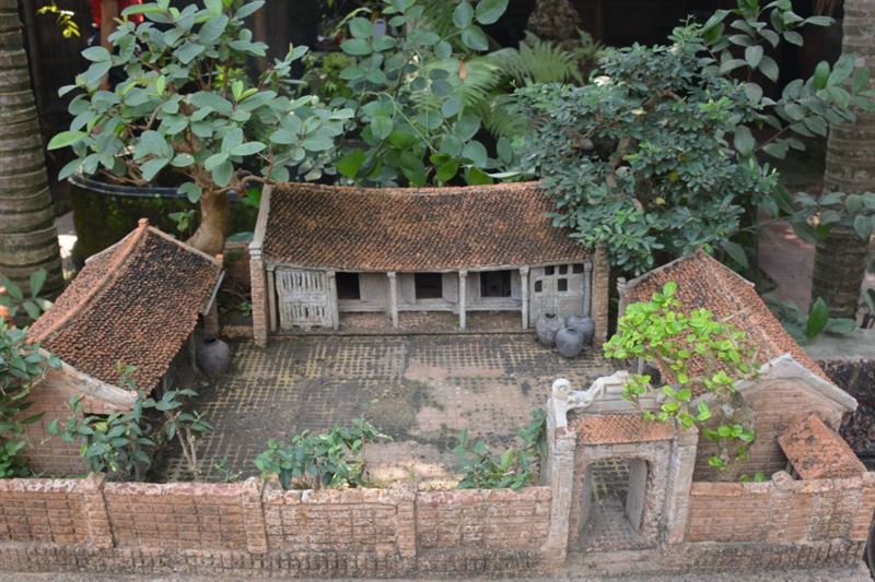 Duong Lam Ancient Village Experiences