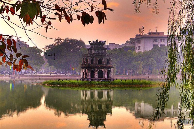 Highlights & Hidden Gems of Hanoi in one day
