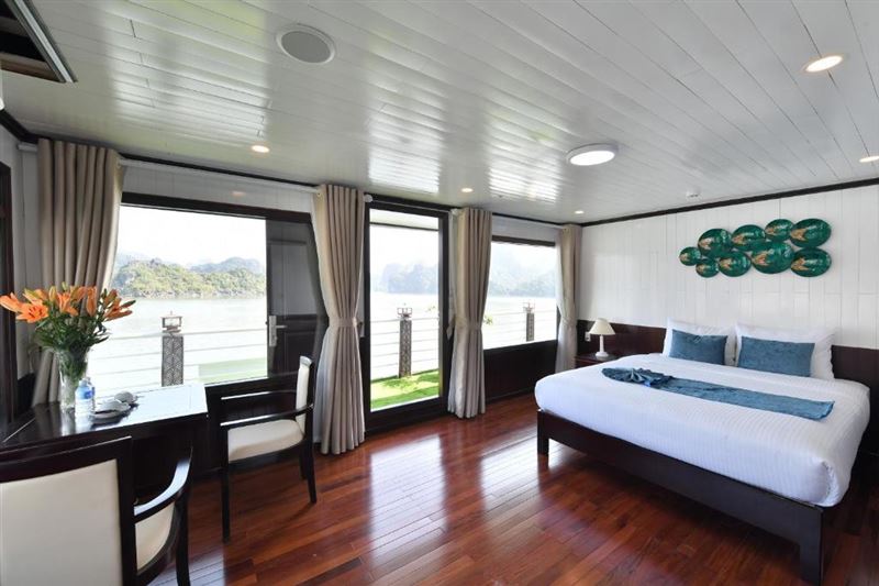 Halong Sapphire Cruise - Luxury Overnight Cruise in Lan Ha Bay & Ha Long Bay