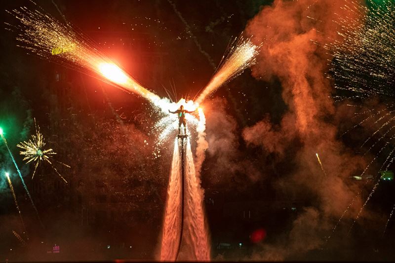 Phu Quoc Sunset Cruise – BBQ Dinner & Fireworks Show