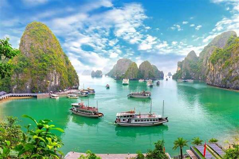 BEST SELLING VIETNAM TOUR FROM HANOI TO SAIGON – 11 DAYS