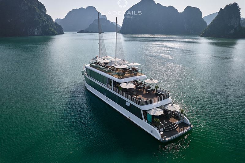 JADESAILS - Top Luxury Day Cruise in Halong Bay & Lan Ha Bay