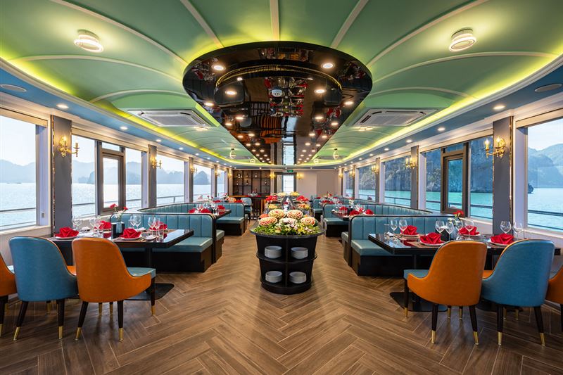 LA CASTA DAILY & PREMIER CRUISES 5 STAR