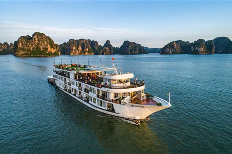 Verdure Lotus Grandeur Cruise Halong Bay – Luxury Facilities & Premium Experience