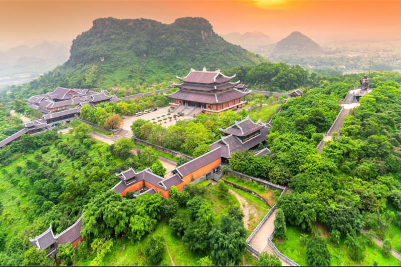 Ninh Binh 2 Days 1 Night Tour: Hoa Lu – Tam Coc – Bai Dinh – Trang An