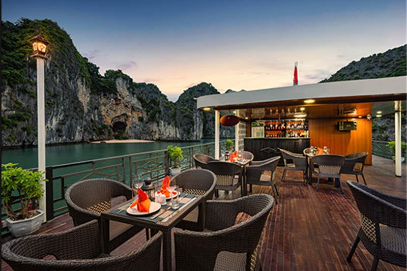 Halong La Pandora Cruise - Luxury Overnight Cruise in Lan Ha Bay & Ha Long Bay