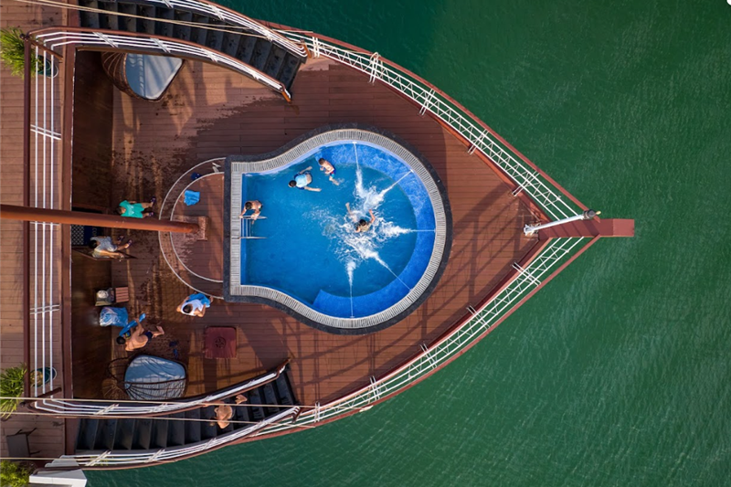 Le Journey Cruise Ha Long Bay – Overnight Luxury Experience