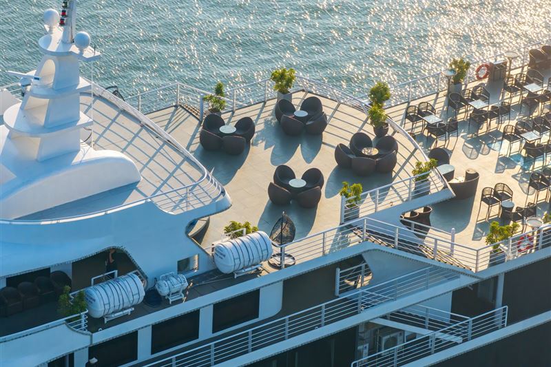 Sea Octopus Cruise – Premium Luxury Day Tour in Ha Long Bay