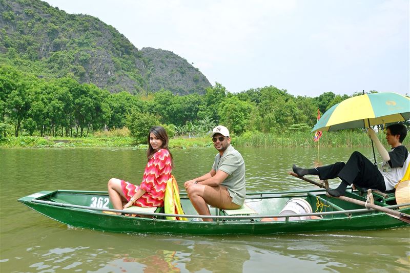 Mind-Blowing Northern Vietnam Trip to Hanoi – Sapa – Ninh Binh – Halong Bay